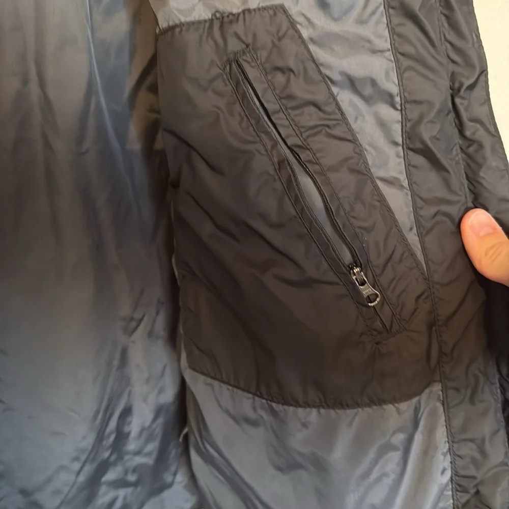 Carhartt Gilliam Jacket Black Youth Large 12/14 EUC Insulated Warm